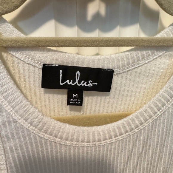 Lulu's Cream Cut Out Relaxed Tank Top NWOT - Picture 5 of 6